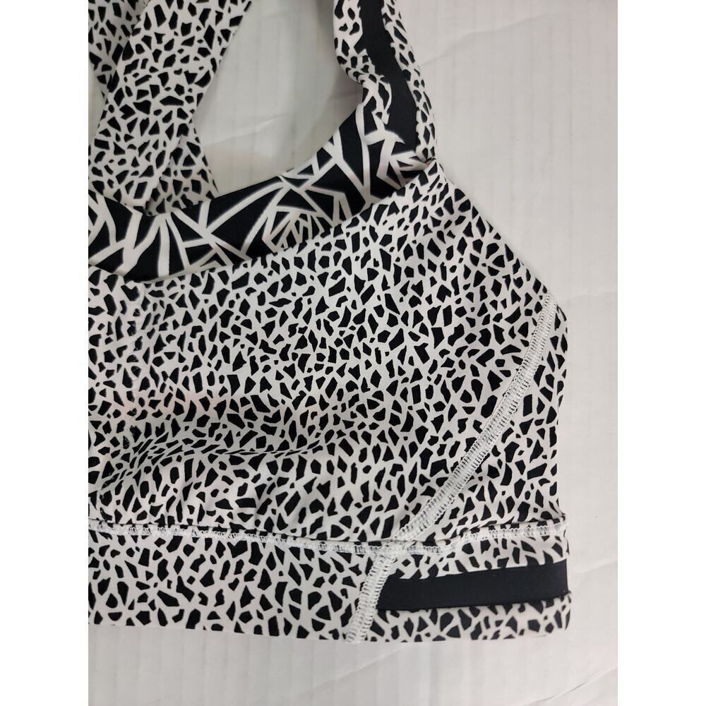Lululemon Rack Pack Sport Bra Sz 6 Miss Mosaic Posey Black White - Picture 3 of 7